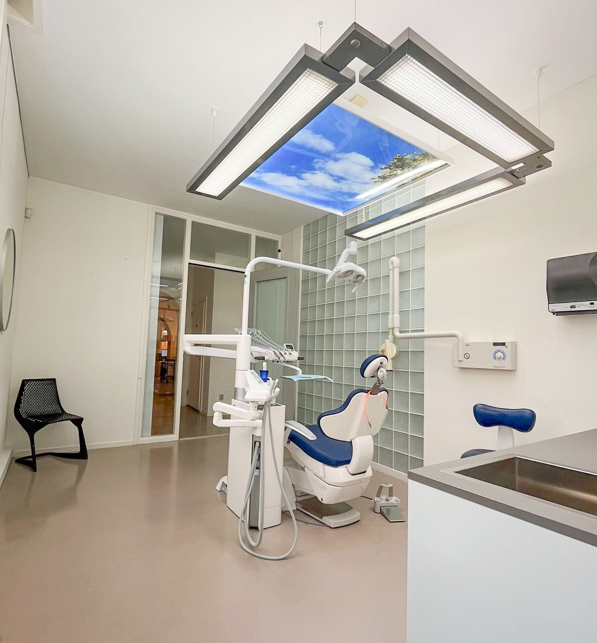 Primo Dental Clinic has 2 modern treatment rooms